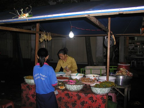 Auf dem Nachtmarkt in Klungkung