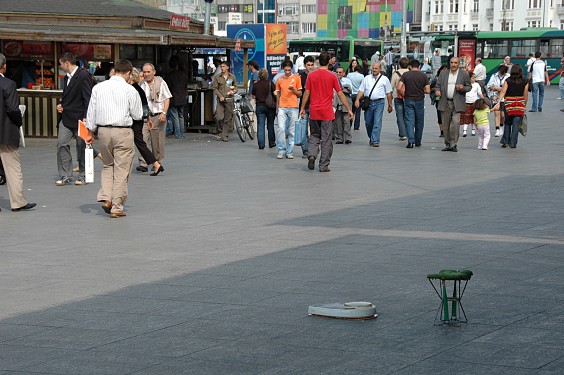 Alle hetzen vorbei und keiner will sich wiegen lassen