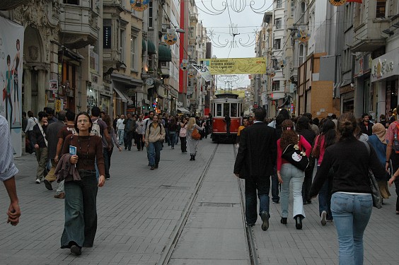 Wer kennt sie nicht, die ber&uuml;hmte Istiklal Caddesi in BeyoGlu