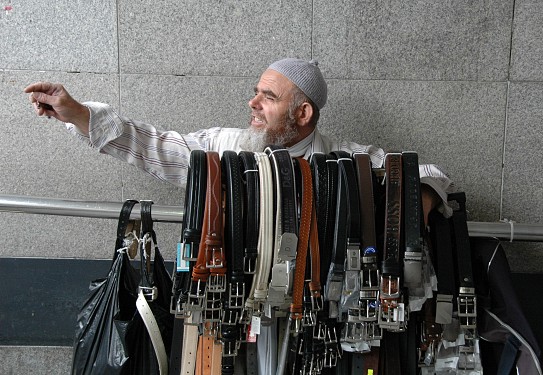 Hey du da. Ich h&auml;tte ein paar G&uuml;rtel im Angebot.