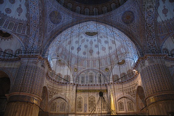 Abends in der Sultan Ahmet Camii (Blaue Moschee)